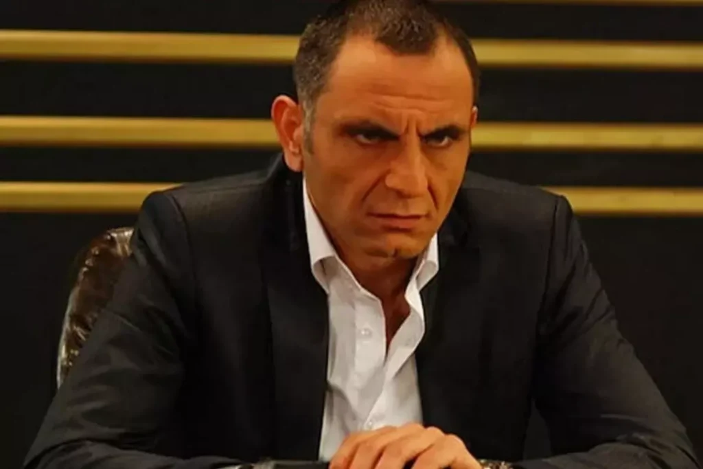 **Ünlü Oyuncu Gürkan Uygun Fındık Toplarken Görüldü**