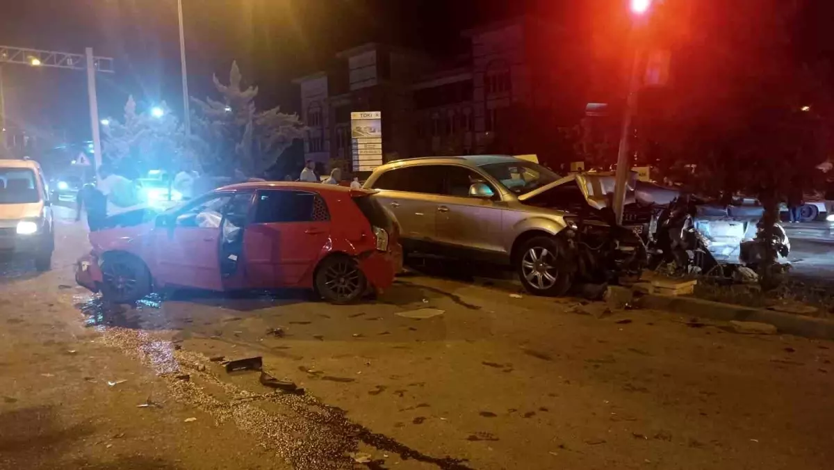 Malatya’da Zincirleme Trafik Kazası: 7 Yaralı