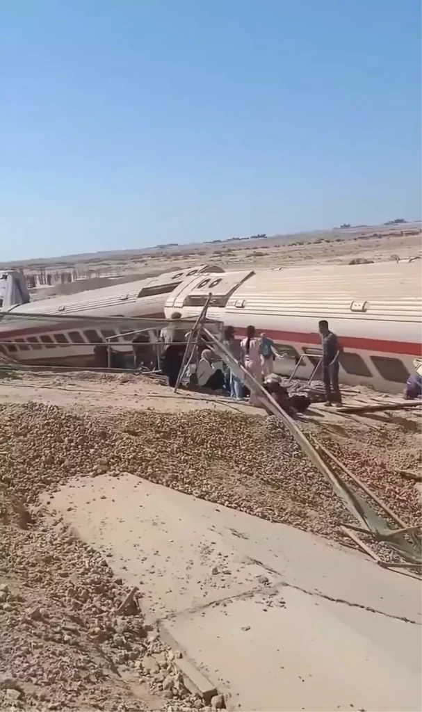 Mısır’da Tren Raydan Çıkması: 3 Ölü, 103 Yaralı