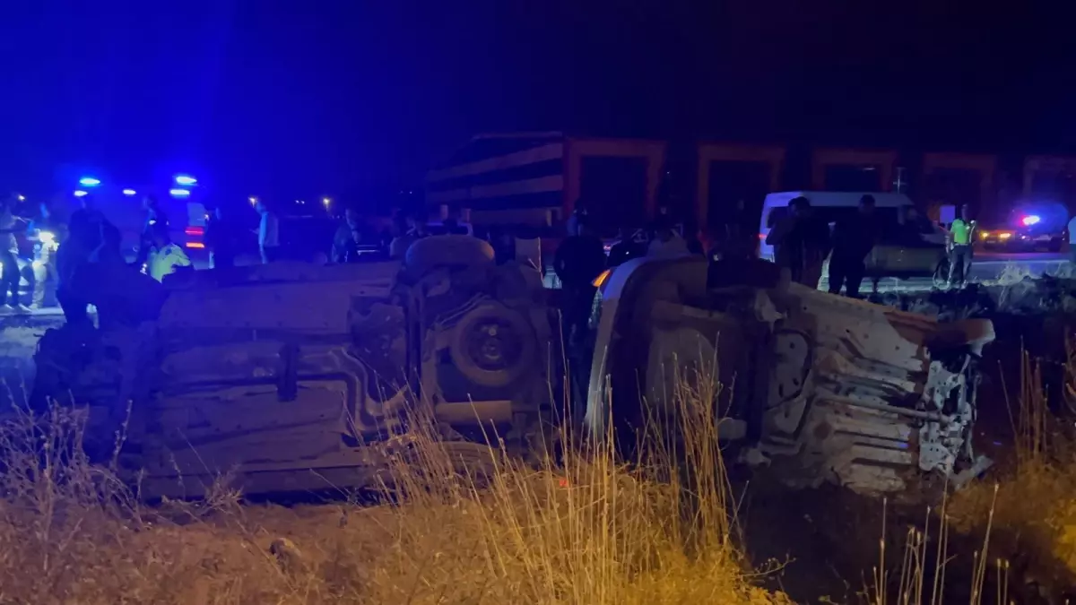 **Nevşehir’de Otomobil ve Ticari Araç Çarpışması**