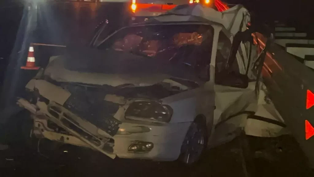 Aile Trajedi: Otoyolda TIR Kazasında 3 Kişi Öldü