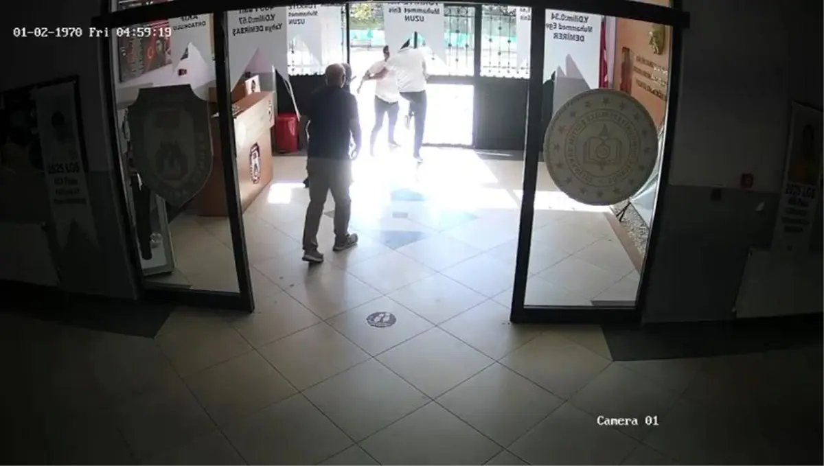 Sahte Adresle Okul Kayıt Denemesi: Veli Okul İdaresine Saldırdı