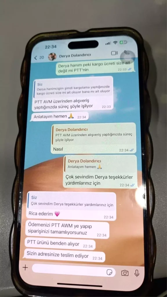 Sosyal Medya Dolandırıcılığı: Yeni Evli Çift Tüm Birikimini Kaybetti