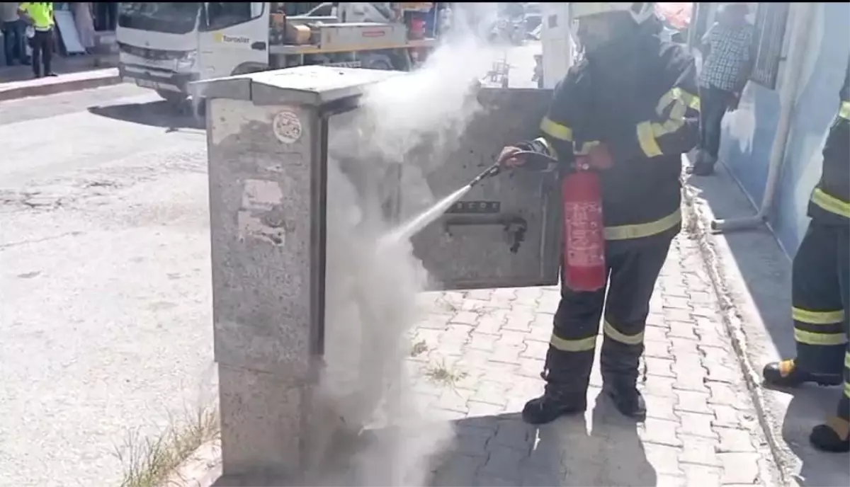 Hatay’da Trafo Yangını Korku ve Paniğe Neden Oldu