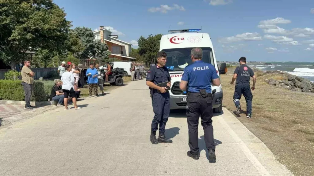 Samsun’da Denizde Boğulma Tehlikesi Geçiren Yaşlı Adam Kurtarıldı