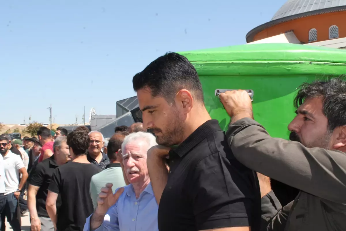 Taha Akgül’ün Dedesi Abdullah Akgül Uğurlandı