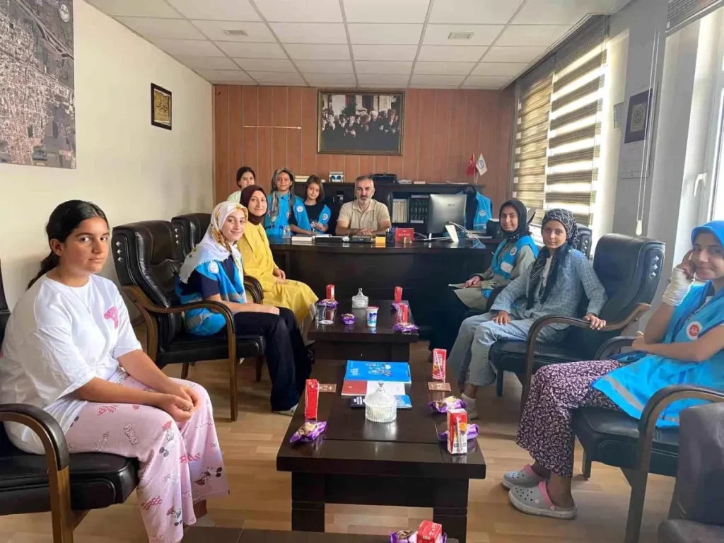 Gazze’ye Yardımseverlik Örneği: Genç Kalpler Bir Arada