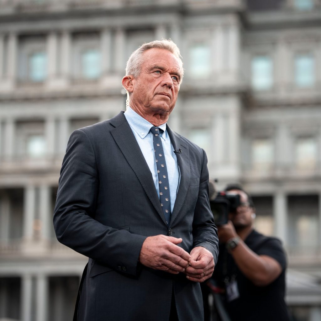 Tylenol Autism Warning Sparks Controversy Amidst Unproven Claims