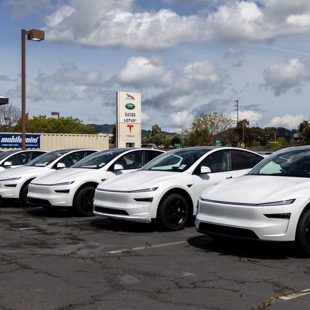 Electric Vehicles Face a ‘Pretty Dreadful Year’ in the U.S.