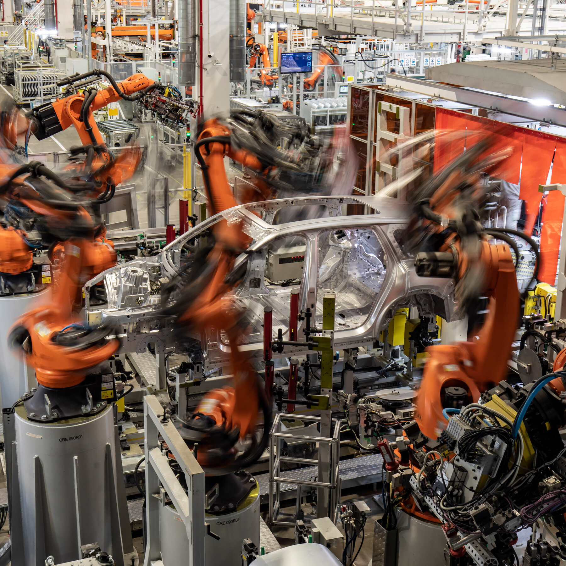 China Leads the World in Robot Adoption, Surpassing Global Totals