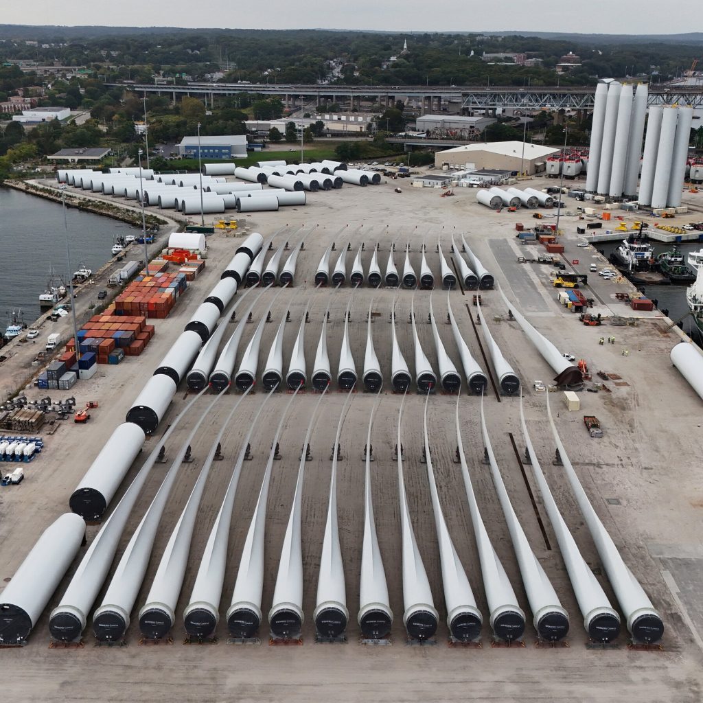 Unexpected Critics of Trump’s Attacks on Wind Energy: Oil Executives