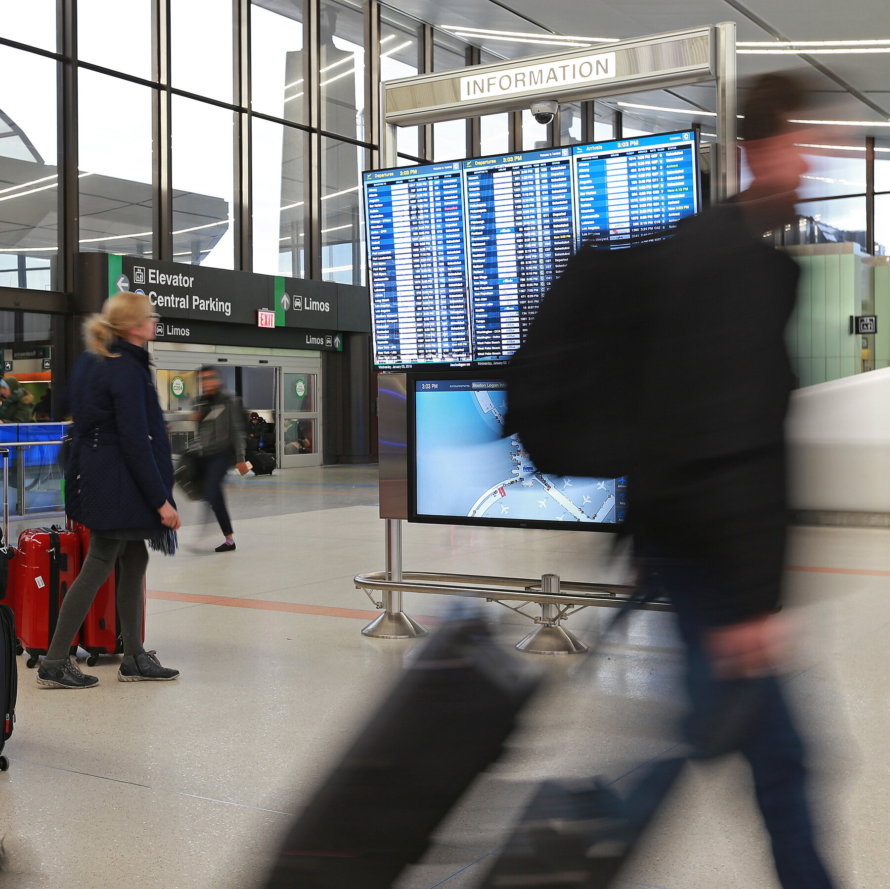 Biometric Exit Program Spreads Across U.S. Airports, Sparking Privacy Fears