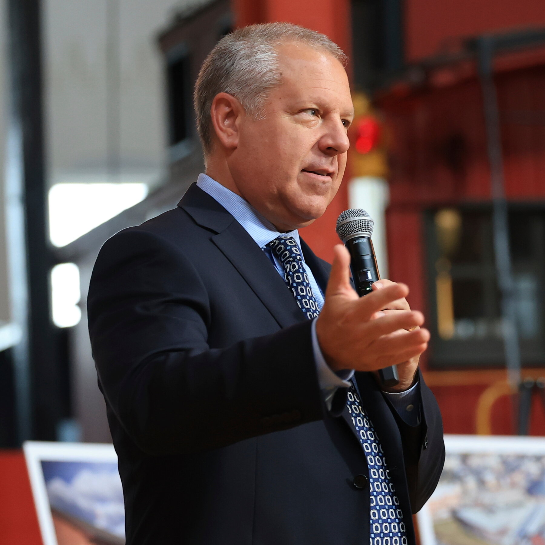 Rail Operator CSX Ousts Chief Executive After Activist Pressure