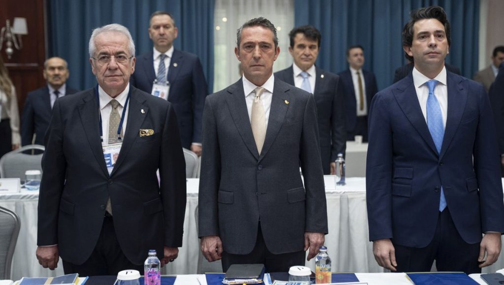 Fenerbahçe’de kritik toplantı başladı