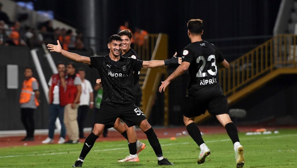 Manisa FK’nın konuğu Esenler Erokspor