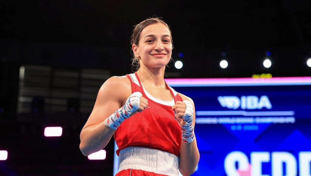 Buse Naz Çakıroğlu yarı finale yükseldi