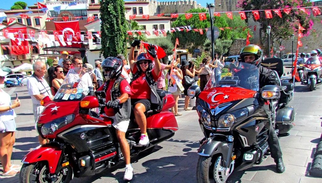 10. Uluslararası Goldwing Treffen Çeşme’de rekor katılımla gerçekleşti