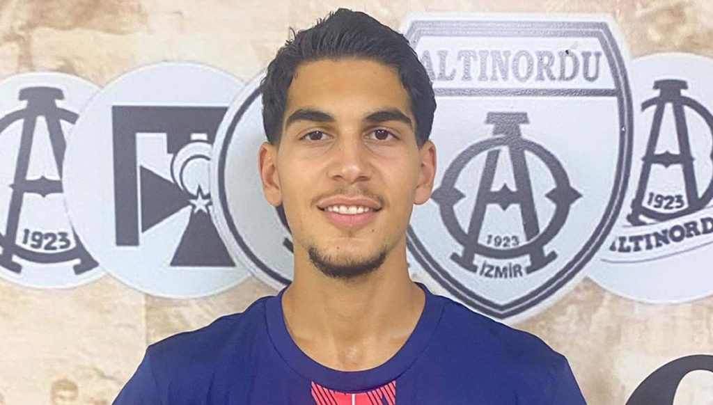 Altınordu deplasmanda çıkış peşinde