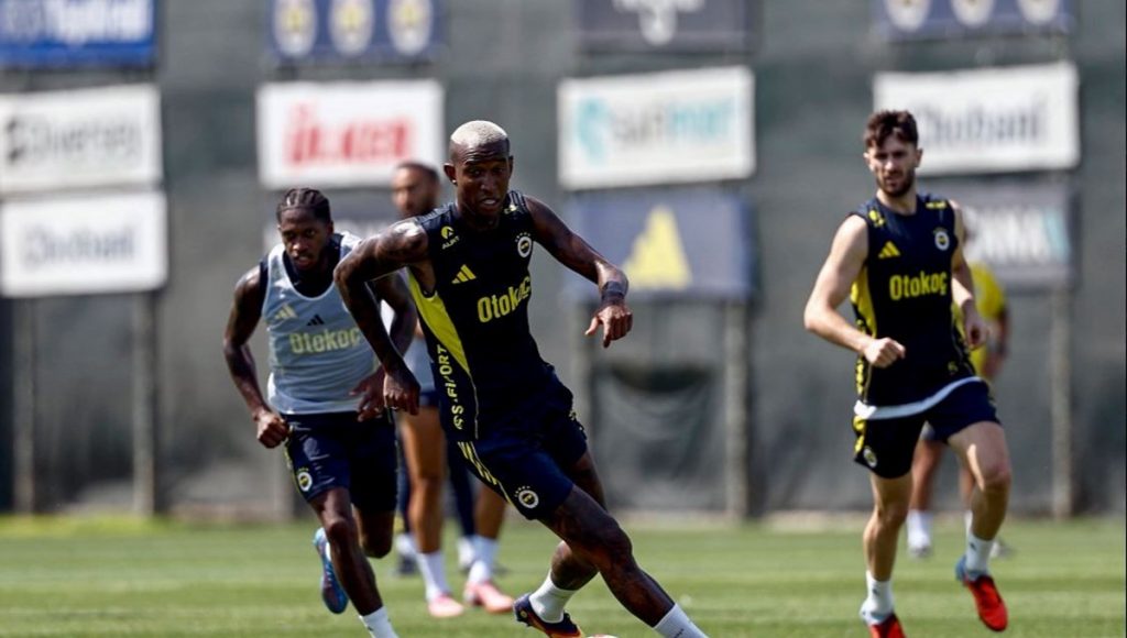 Fenerbahçe’de derbi hazırlıkları başladı