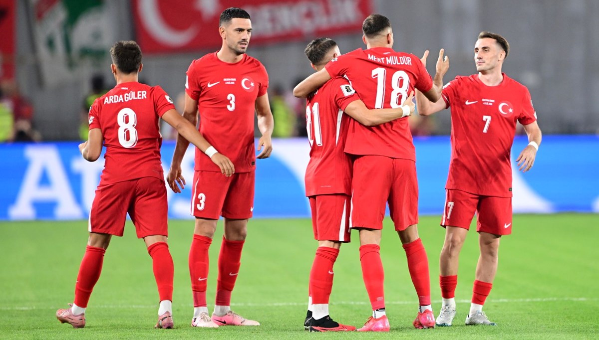 Türkiye’nin tarihi güzellikleri milli takım paylaşımlarında yer alıyor