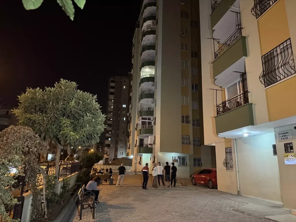 Çöp Sorunu Site Sakinlerini Çileden Çıkardı