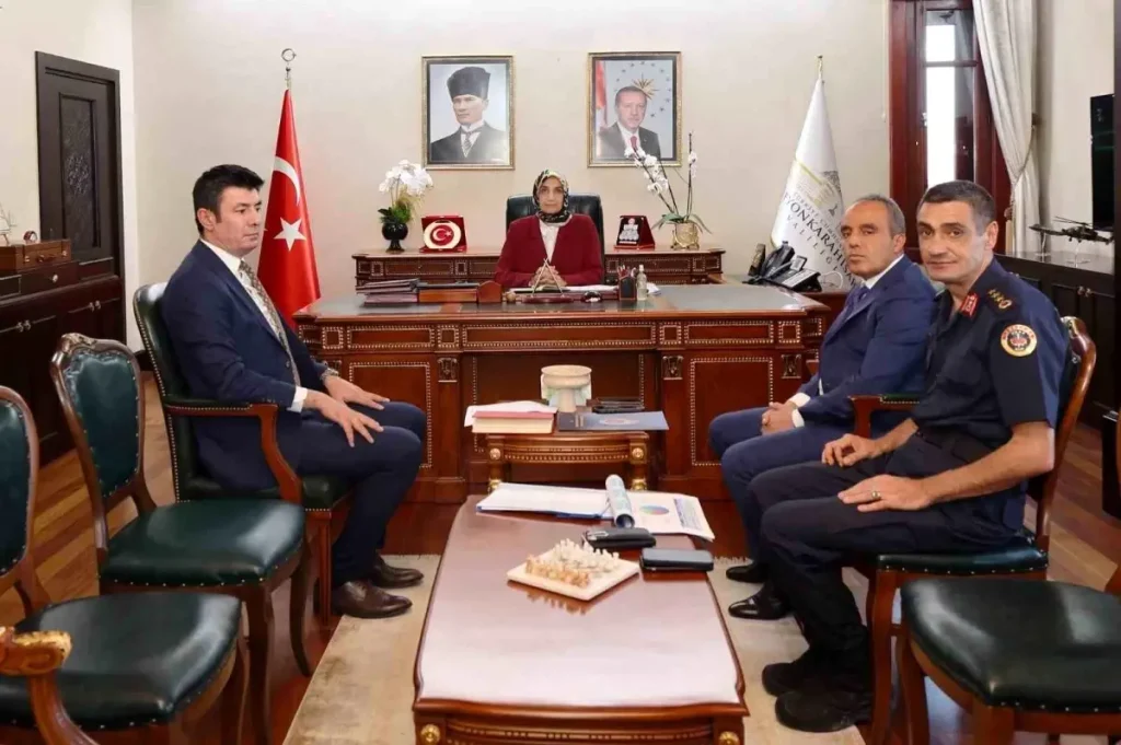 Afyonkarahisar’da Güvenlik ve Asayiş Toplantısı Gerçekleştirildi