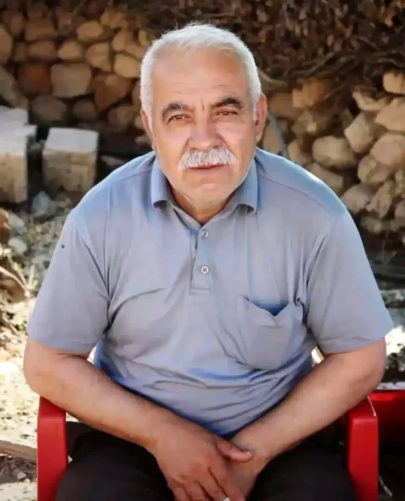 Muhtar Ağaçtan Düşerek Hayatını Kaybetti