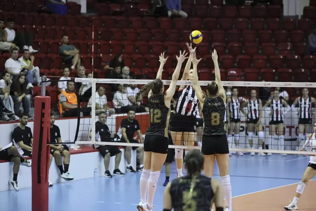 Voleybol Kadınlar Turnuvası’nda İkinci Gün Heyecanı