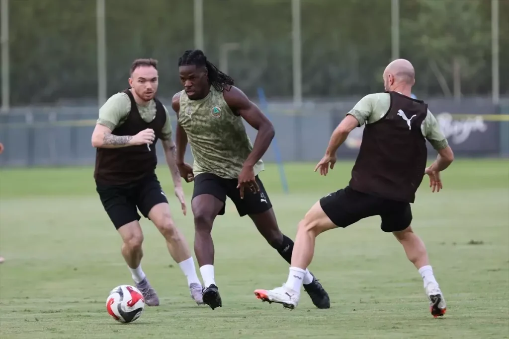 Alanyaspor, Gençlerbirliği Maçına Hazırlanıyor