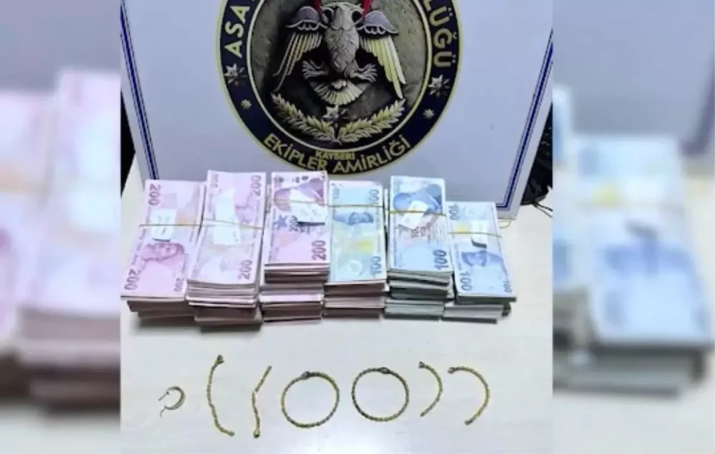 Sahte Altın Bileziklerle Dolandırıcılık Yapmaya Çalışan Şahıslar Yakalandı
