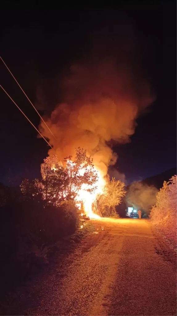 Amasya’da Yangın: Bağ Evi Kullanamaz Hale Geldi