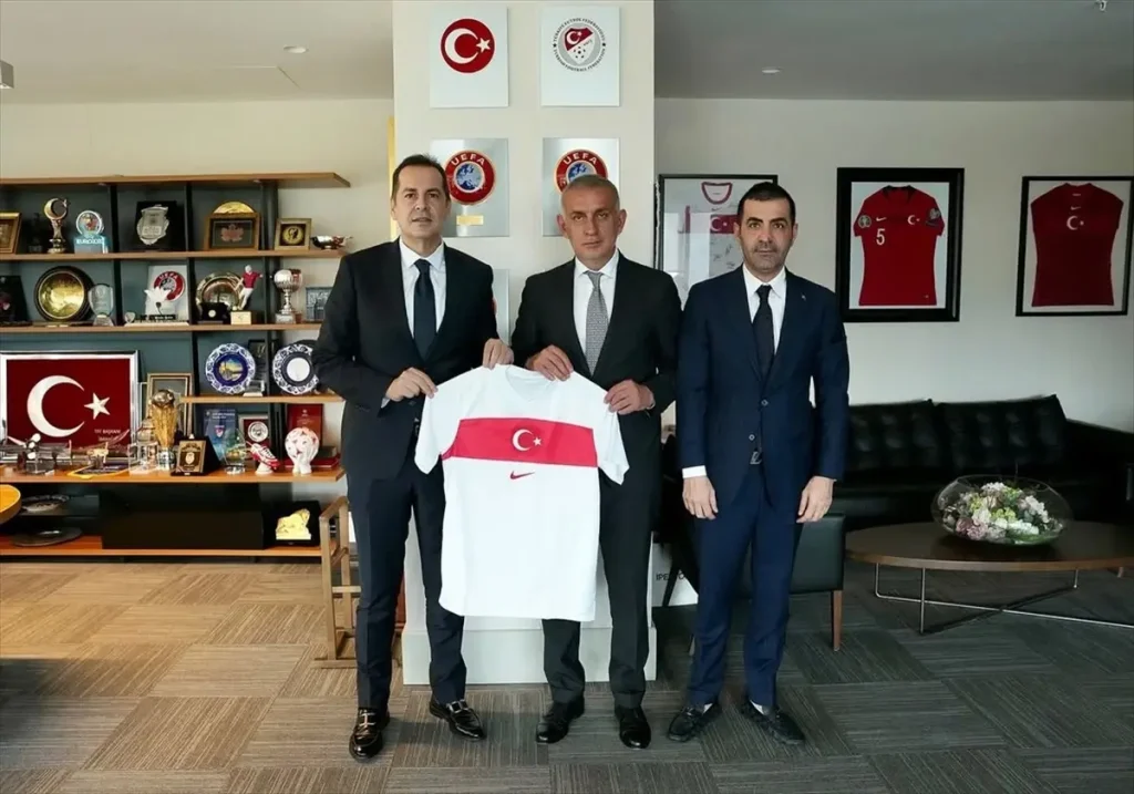 Antalyaspor Başkanı TFF’yi Ziyaret Etti