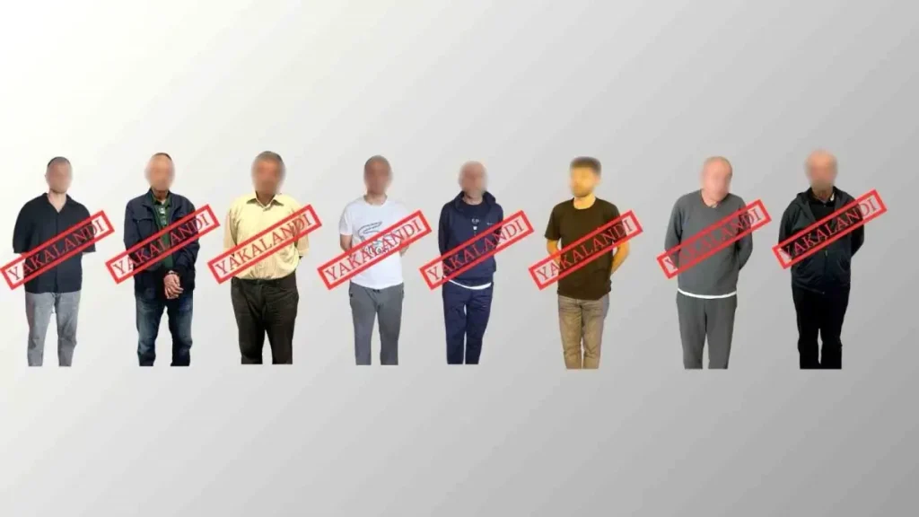 Kırmızı Bültenle Aranan 8 Suçlu Türkiye’ye Getirildi
