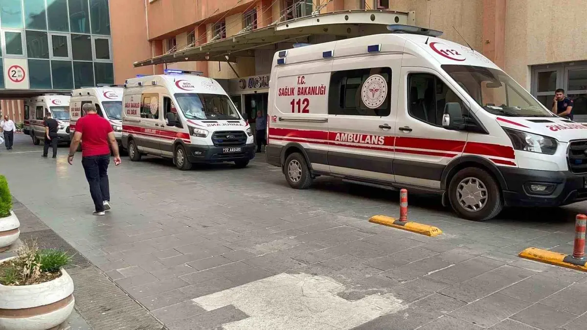 Minibüs Kazası: 1 Yaşındaki Çocuk Hayatını Kaybetti