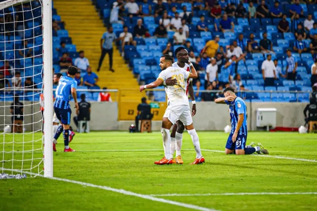 Adana Demirspor Başkanı İstifa Etti