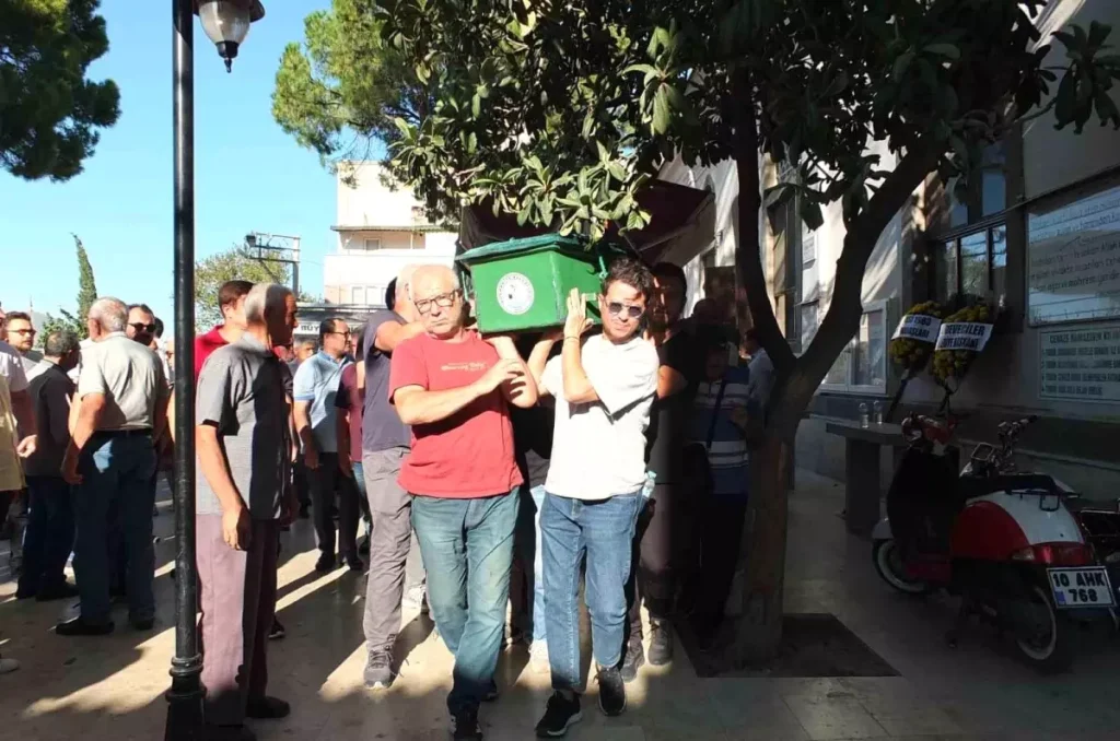 Felçli Lider Anaç Hayatını Kaybetti