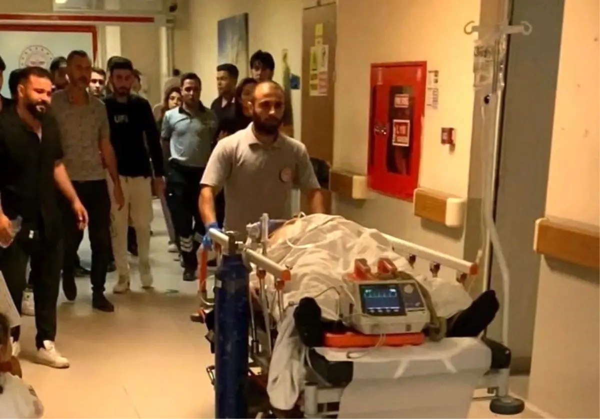 İnşaat Kazası: Genç Asansör Boşluğuna Düşerek Yaralandı