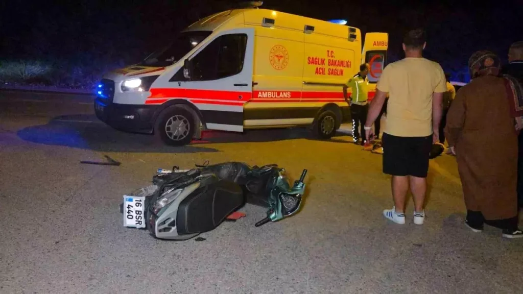 Bursa’da Motosiklet Otomobille Çarpıştı: 2 Yaralı