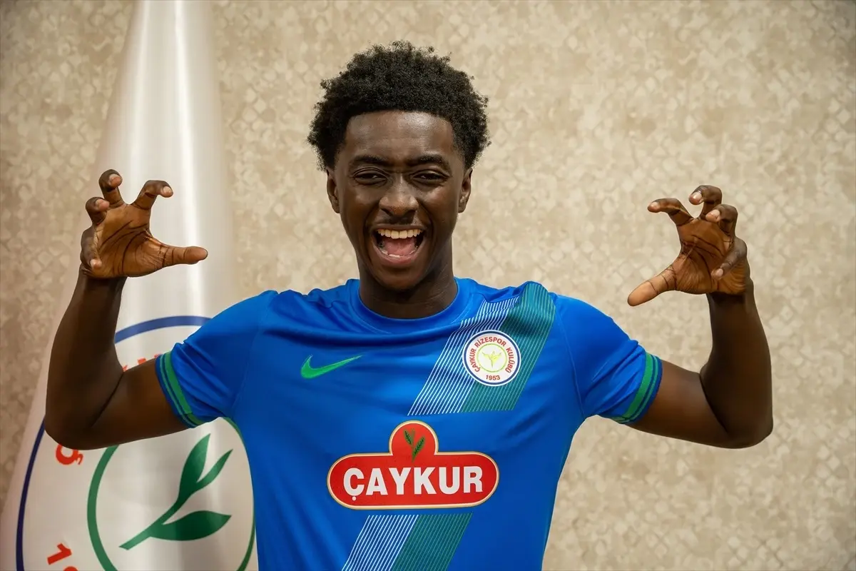 Çaykur Rizespor Yeni Transferini Açıkladı