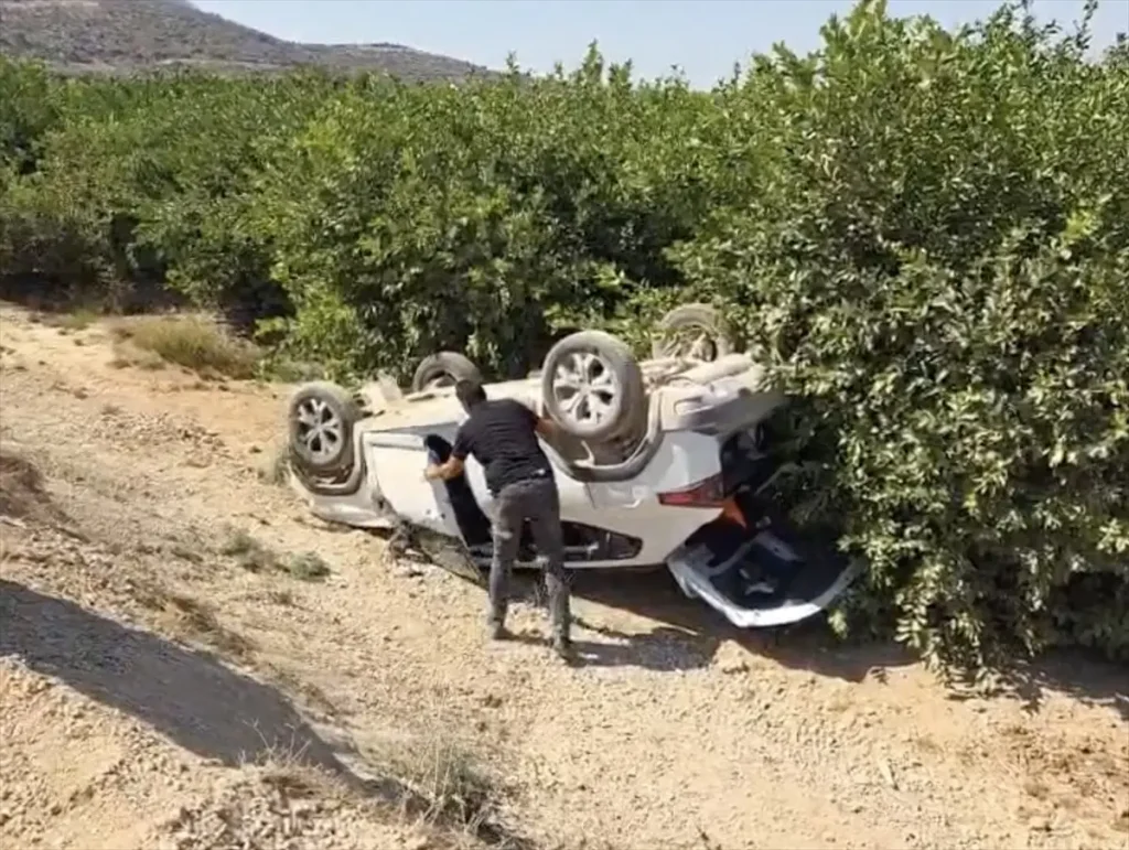 Ceyhan’da Cip Kazası: Sürücü Hayatını Zorladı