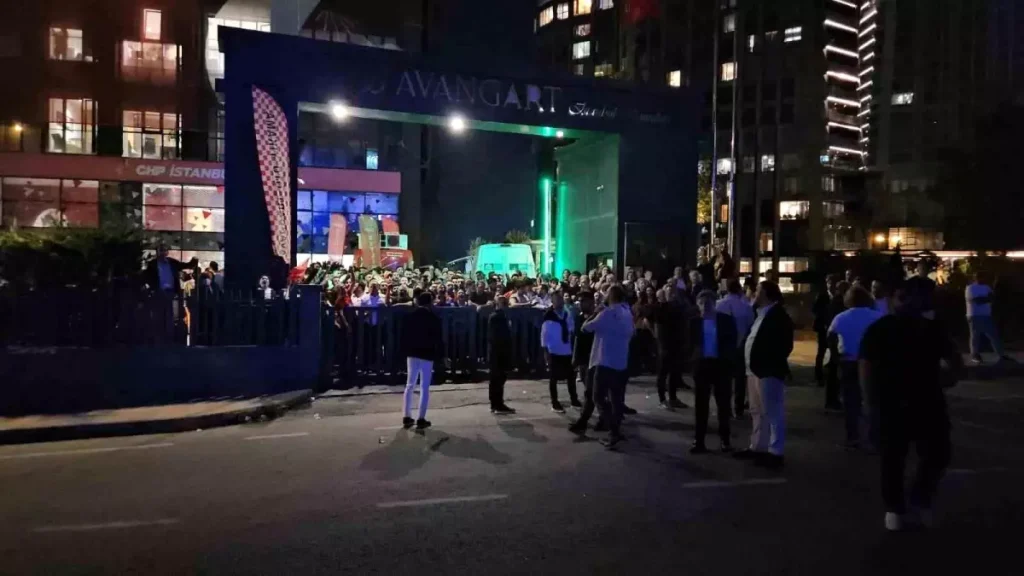 CHP İstanbul İl Başkanlığı’nda Güvenlik Tedbirleri