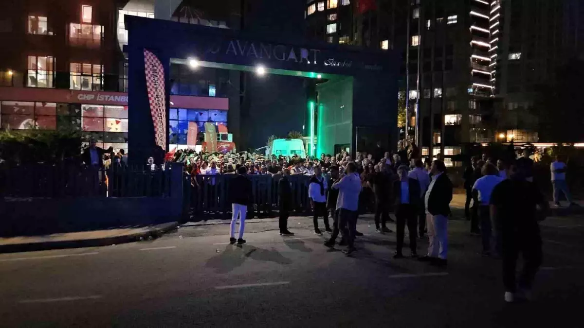 CHP İstanbul İl Başkanlığı’nda Güvenlik Tedbirleri