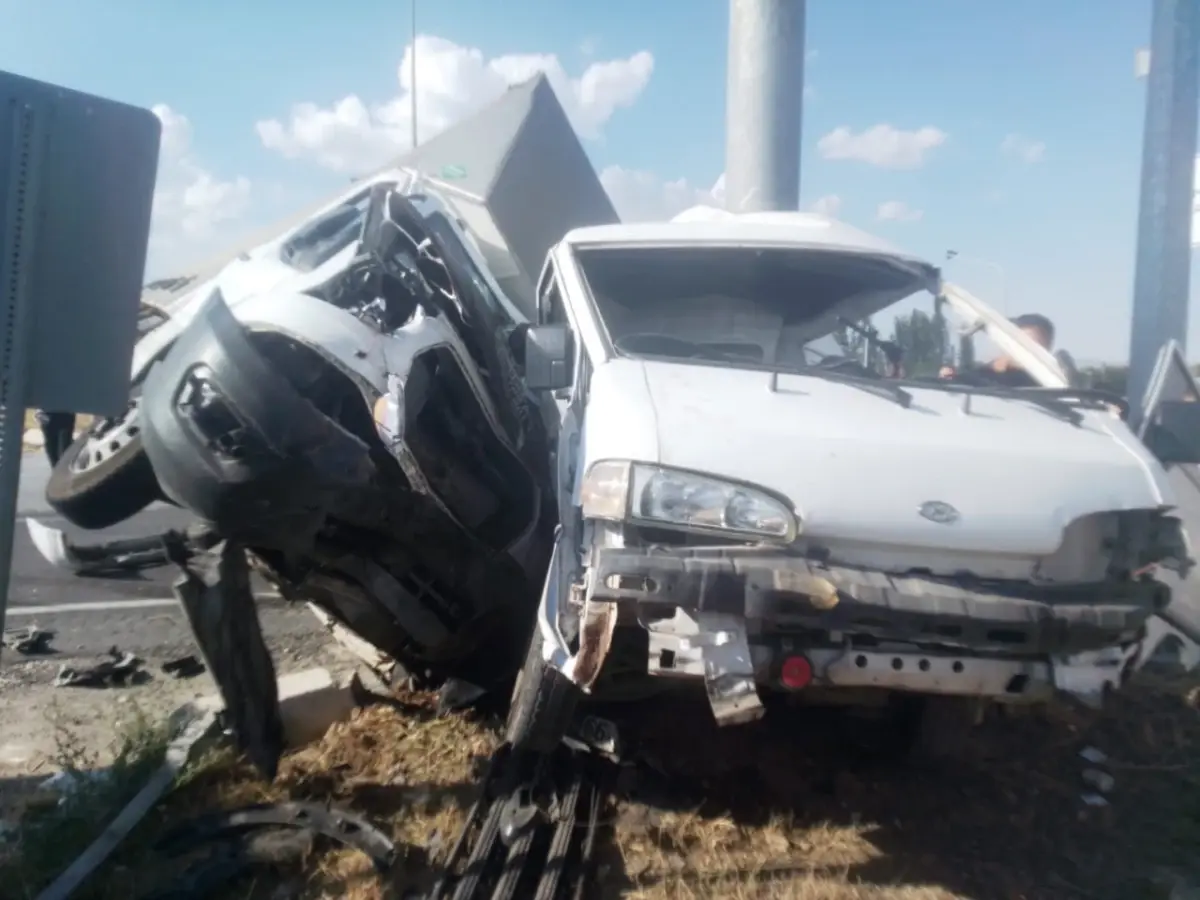 Çorum’da Kamyonet Çarpışması: 5 Yaralı