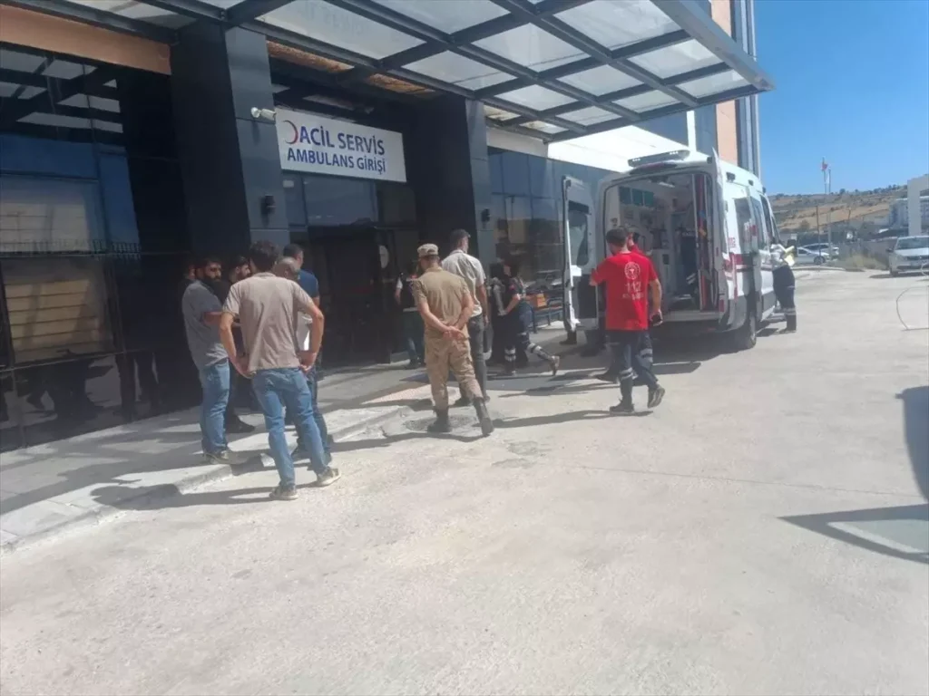 Diyarbakır’da Akraba İki Kişi Arasında Silahlı Kavga