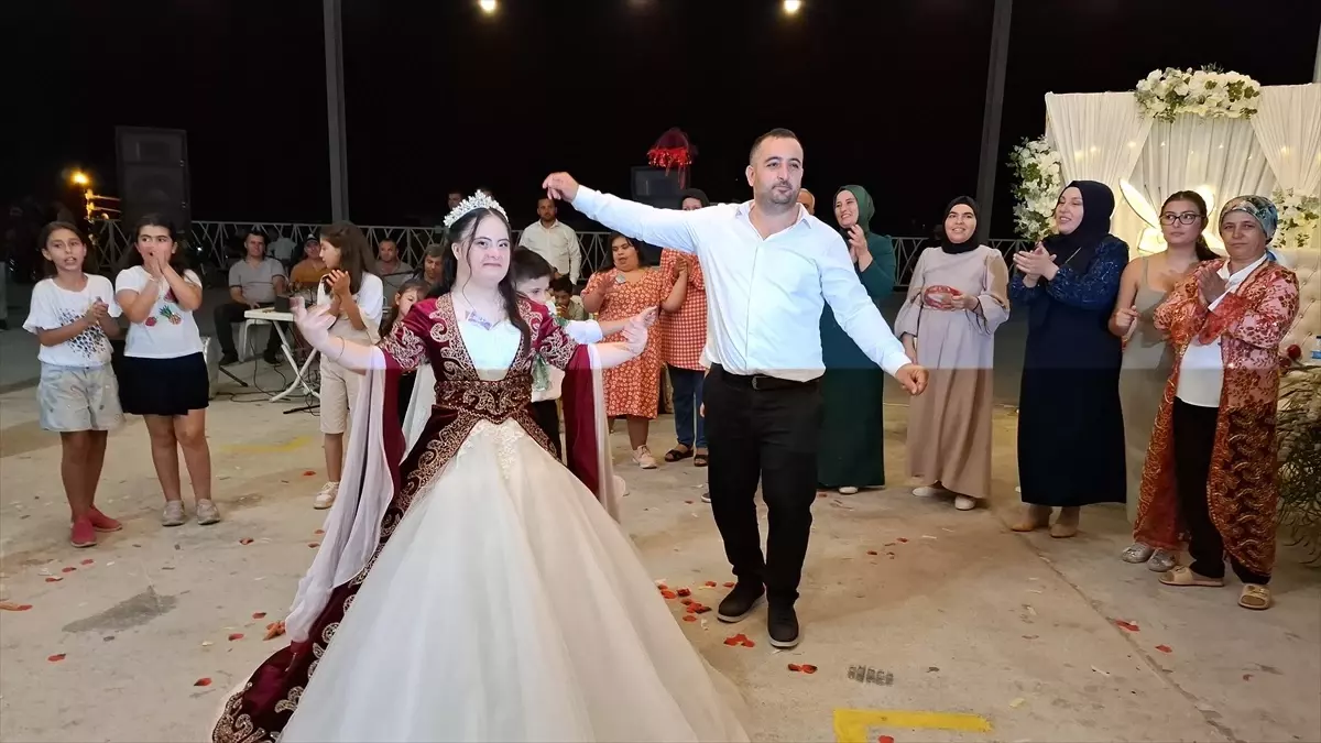 Down Sendromlu Kızın Düğün Hayali Gerçekleşti