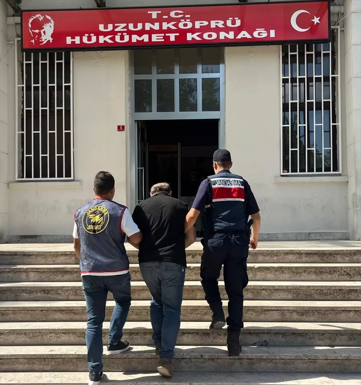 Edirne’de Firari Hükümlüler Yakalandı