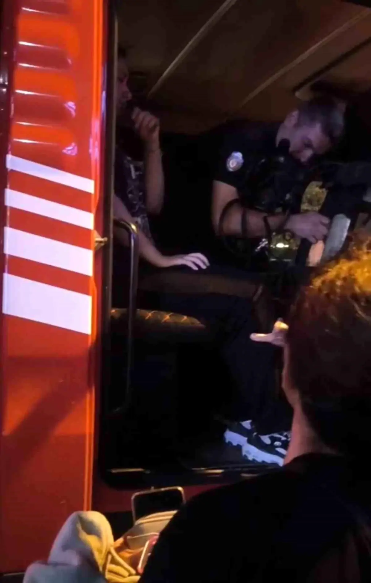 Elazığ’da Asansörde Mahsur Kalan Öğrenciler Kurtarıldı