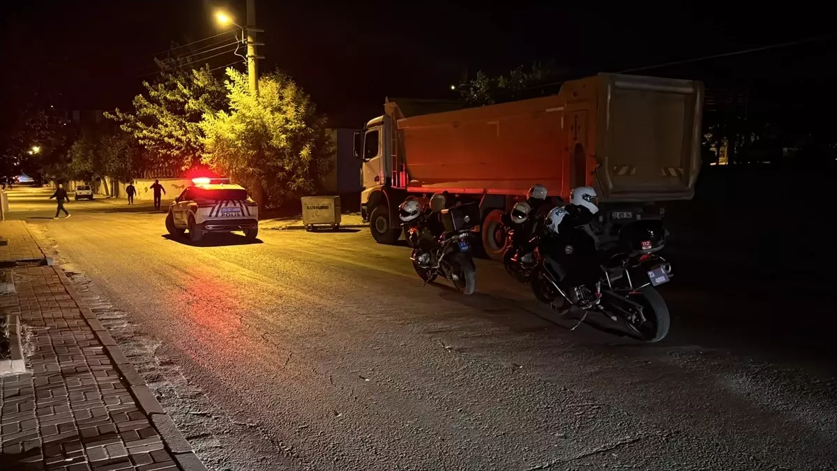 Elazığ’da Sopalı Kavga: 3 Kişi Yaralandı