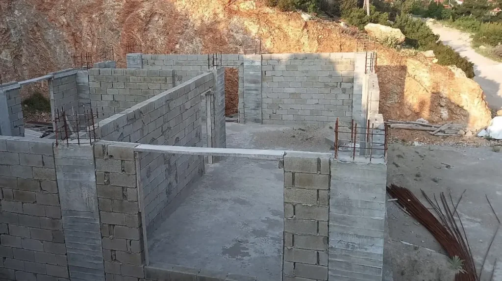 Engelli Çocuklar İçin Ev Hayali Şüpheli İnşaatçıya Kaldı