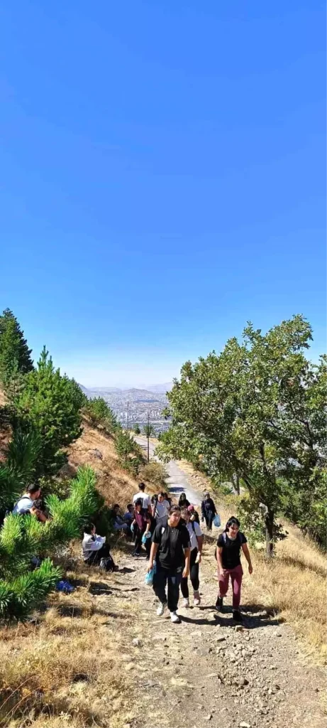 Üniversite Öğrencileri Ali Dağı’nda Çevre Temizliği Yaptı